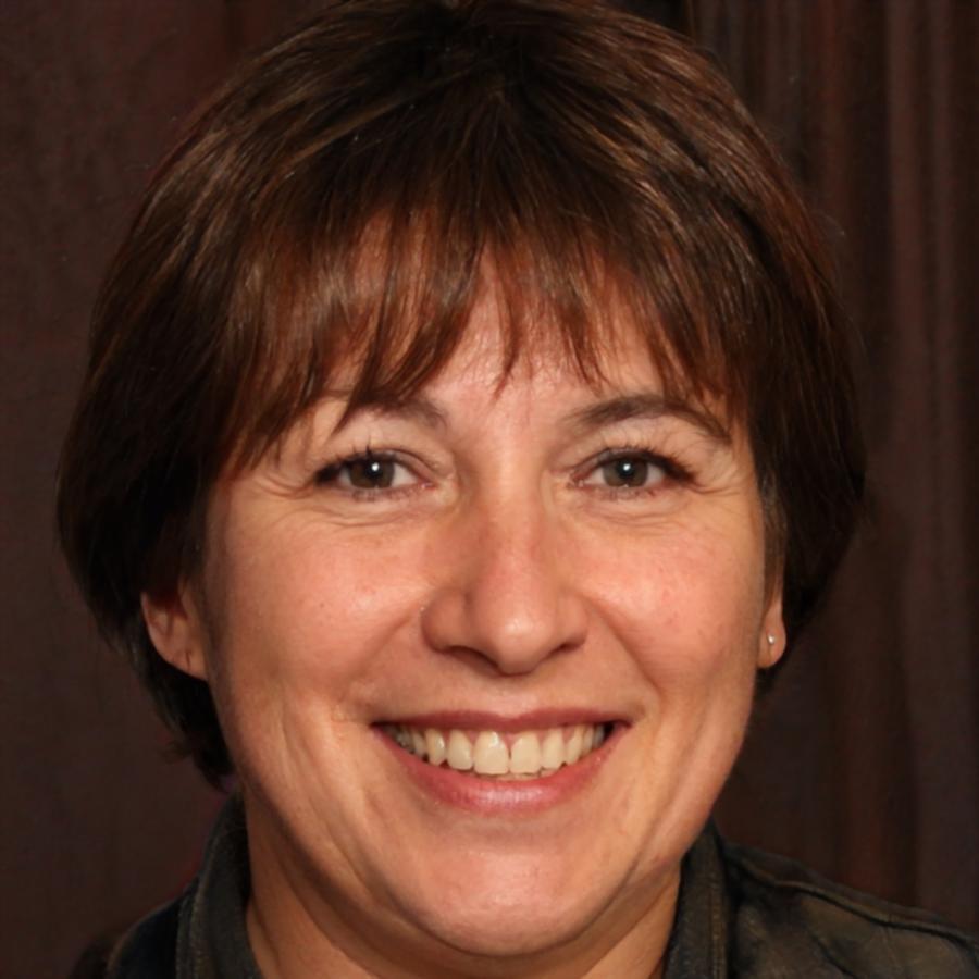 María Elena Ruiz, Especialista en Planificación Financiera